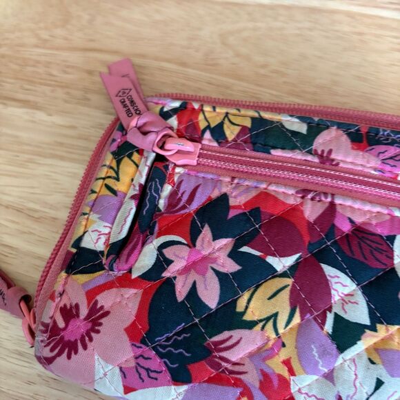 Vera Bradley‎ Floral Wallet - Picture 6 of 9